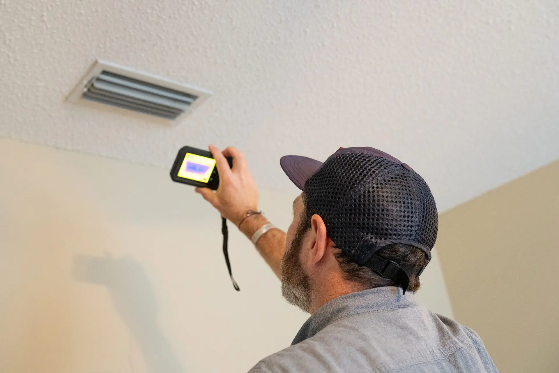 home inspector Julian using a FLIR camera